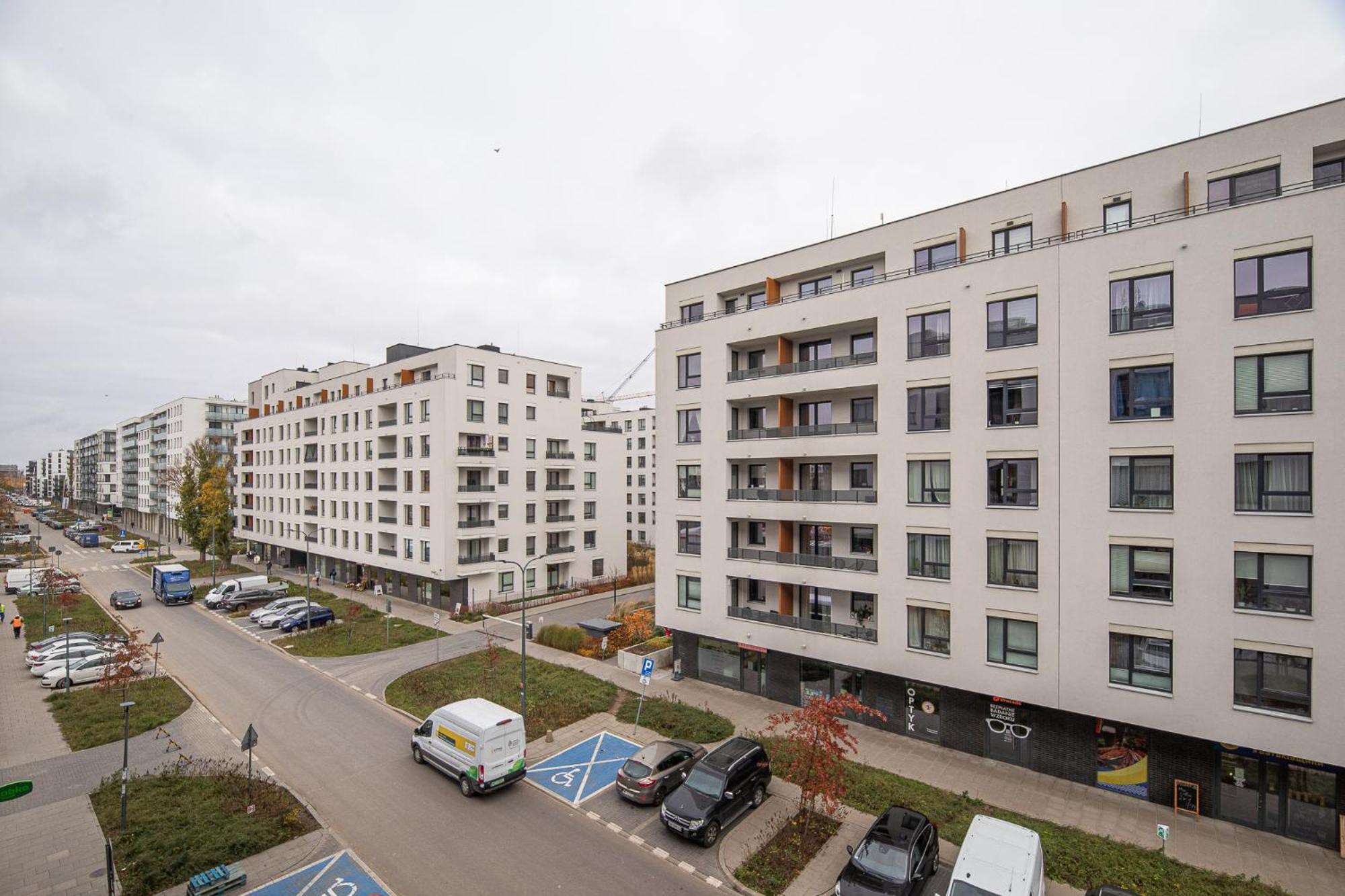 Ministudios Ursus Warsaw Luaran gambar